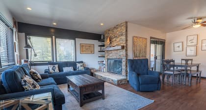 Edgewater #20 - 2 BD/2 BTH