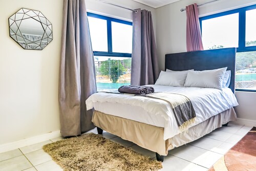 Insaka's Greenlee Luxurious Studio Apartment - Sandton