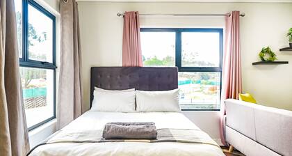 Insaka's Greenlee Luxurious Studio Apartment - Sandton