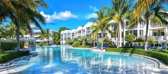 611 Mariners Club - 4 bedroom townhome, spacious luxury for friends and family