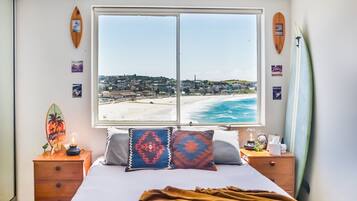 1 slaapkamer, een strijkplank/strijkijzer, wifi, beddengoed