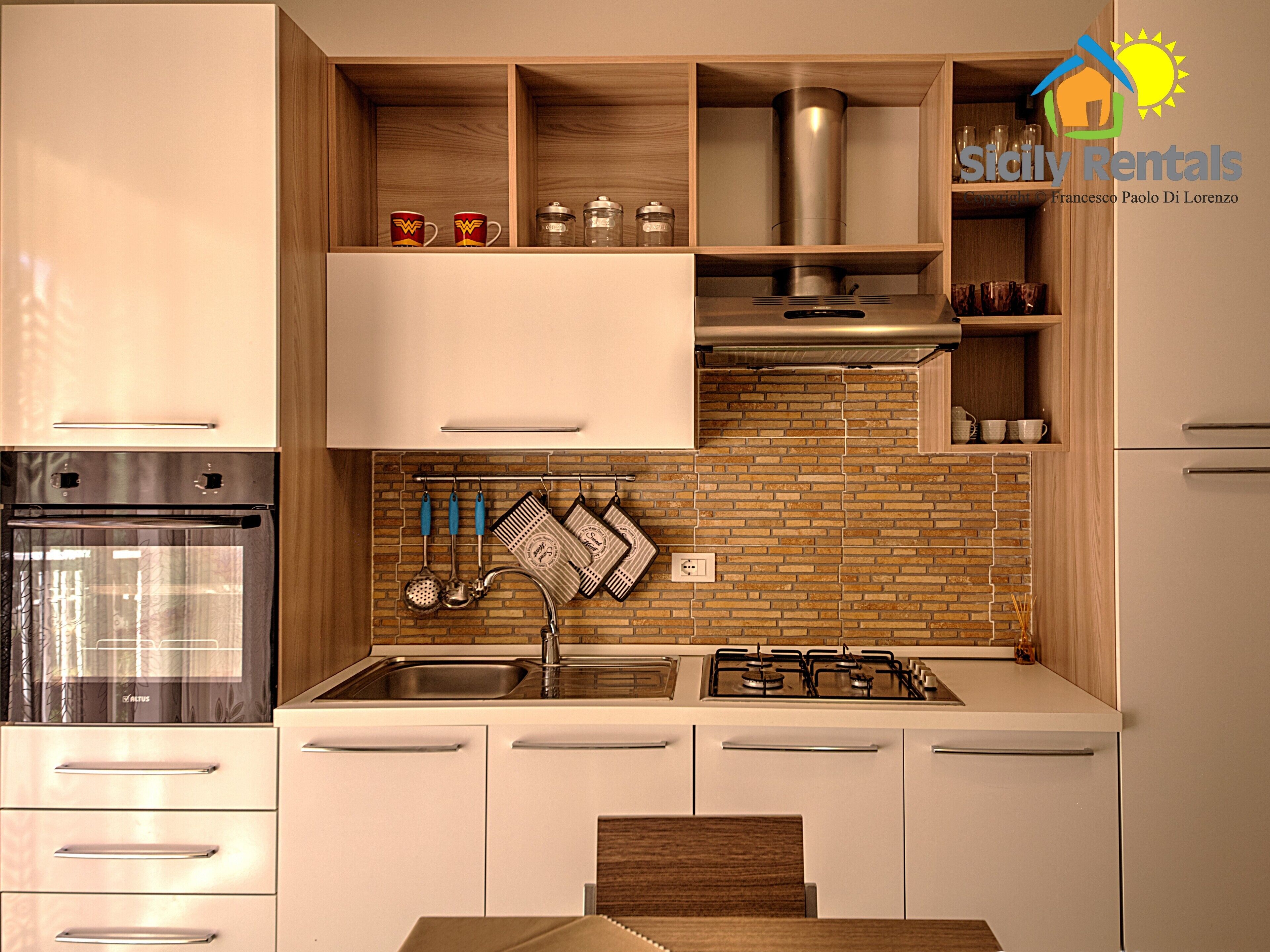 comfortable apartment 5 minutes walk from the sea