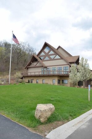 Exterior - Access to Pools and Owners' Club, Steps to Resort, Hot Air Balloon Launch, Spa! (Galena)
