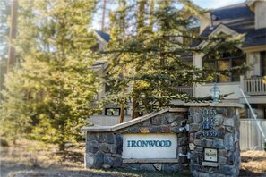 Exterior - King Master Suite-Private: Hot Tub, Garage & Laundry-Walk to Lift-Free WIFI (Dillon)