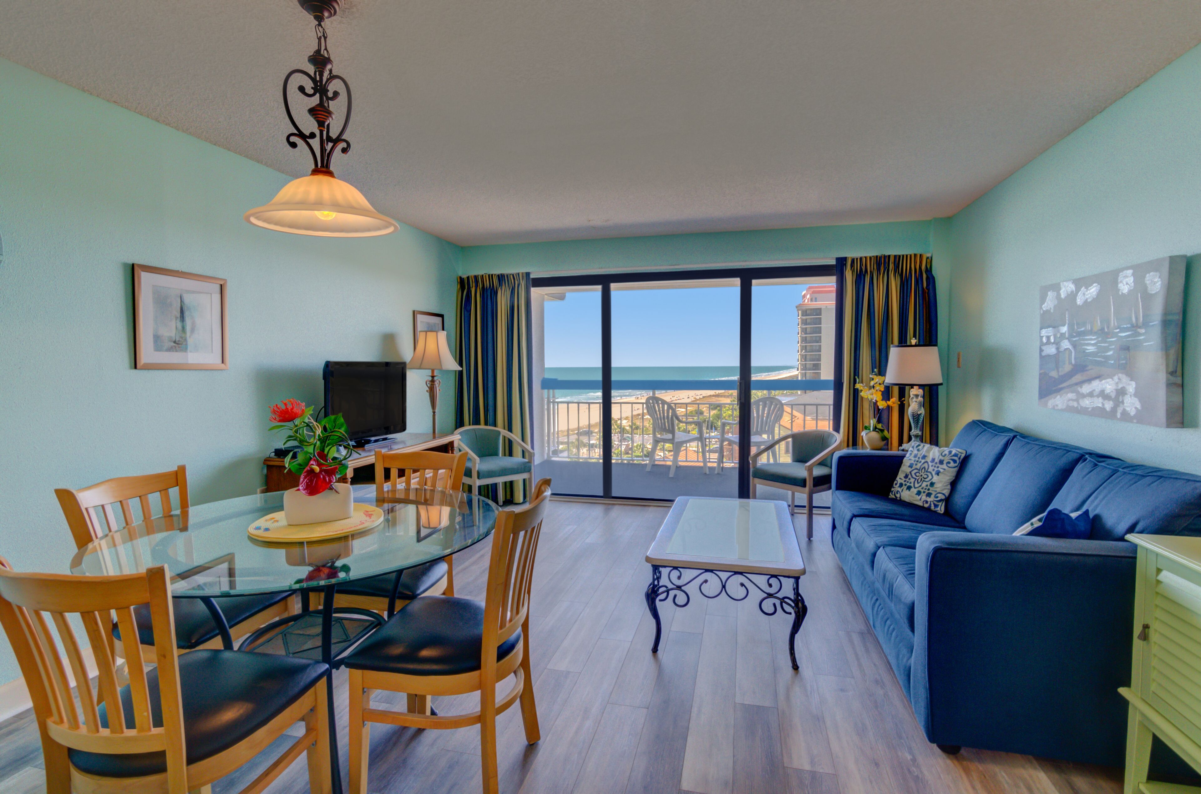 Stunning Ocean View King Suite w/ Balcony + Official On-Site Rental Privileges