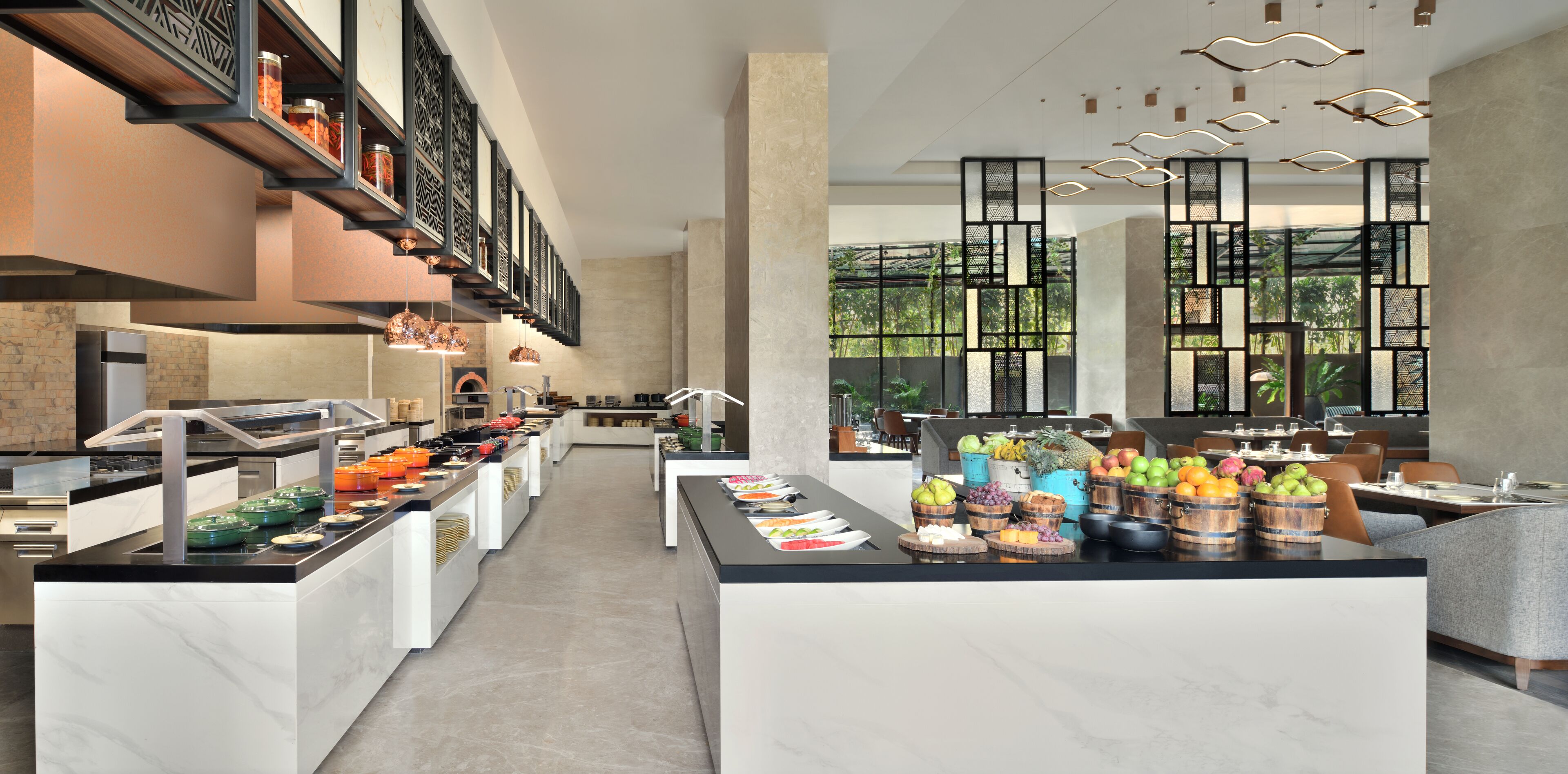 3 nhà hàng, phục vụ bữa sáng 