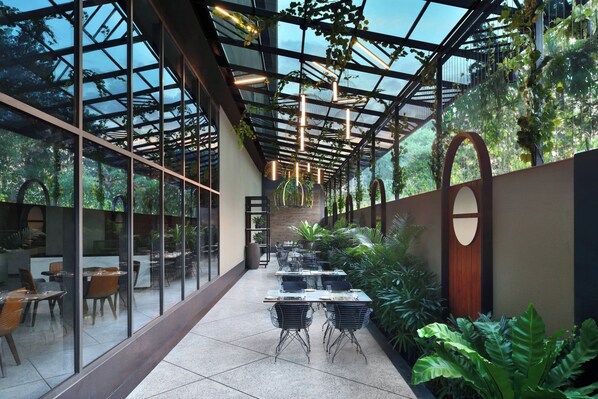 3 间餐厅，供应早餐