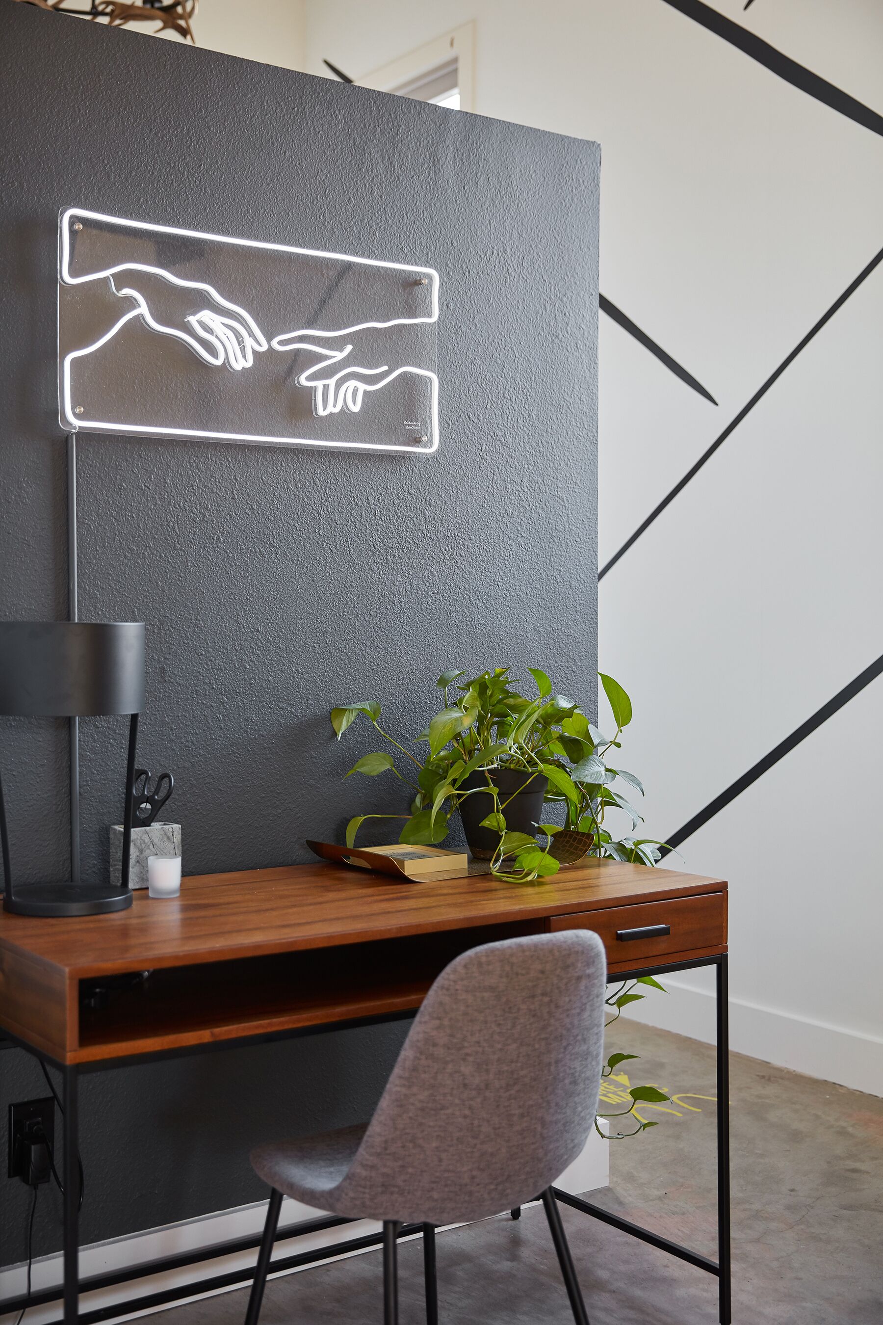 Creative Space & Artist Retreat "The Residence" 3,000 sqft + Gardens in Benicia 