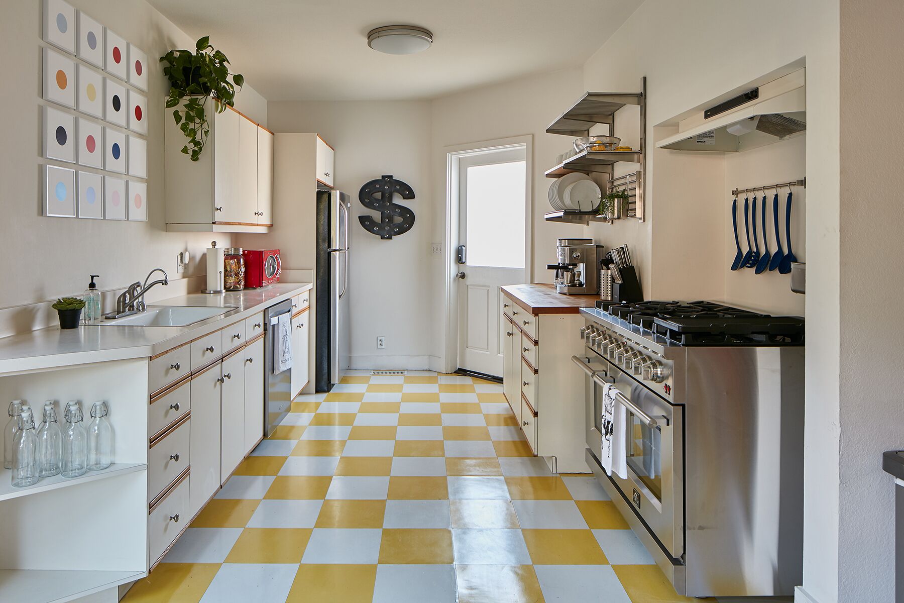 Creative Space & Artist Retreat "The Residence" 3,000 sqft + Gardens in Benicia 