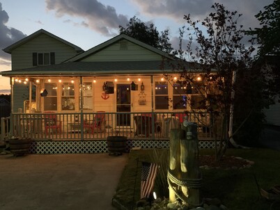 Spacious Cottage Close to Beach