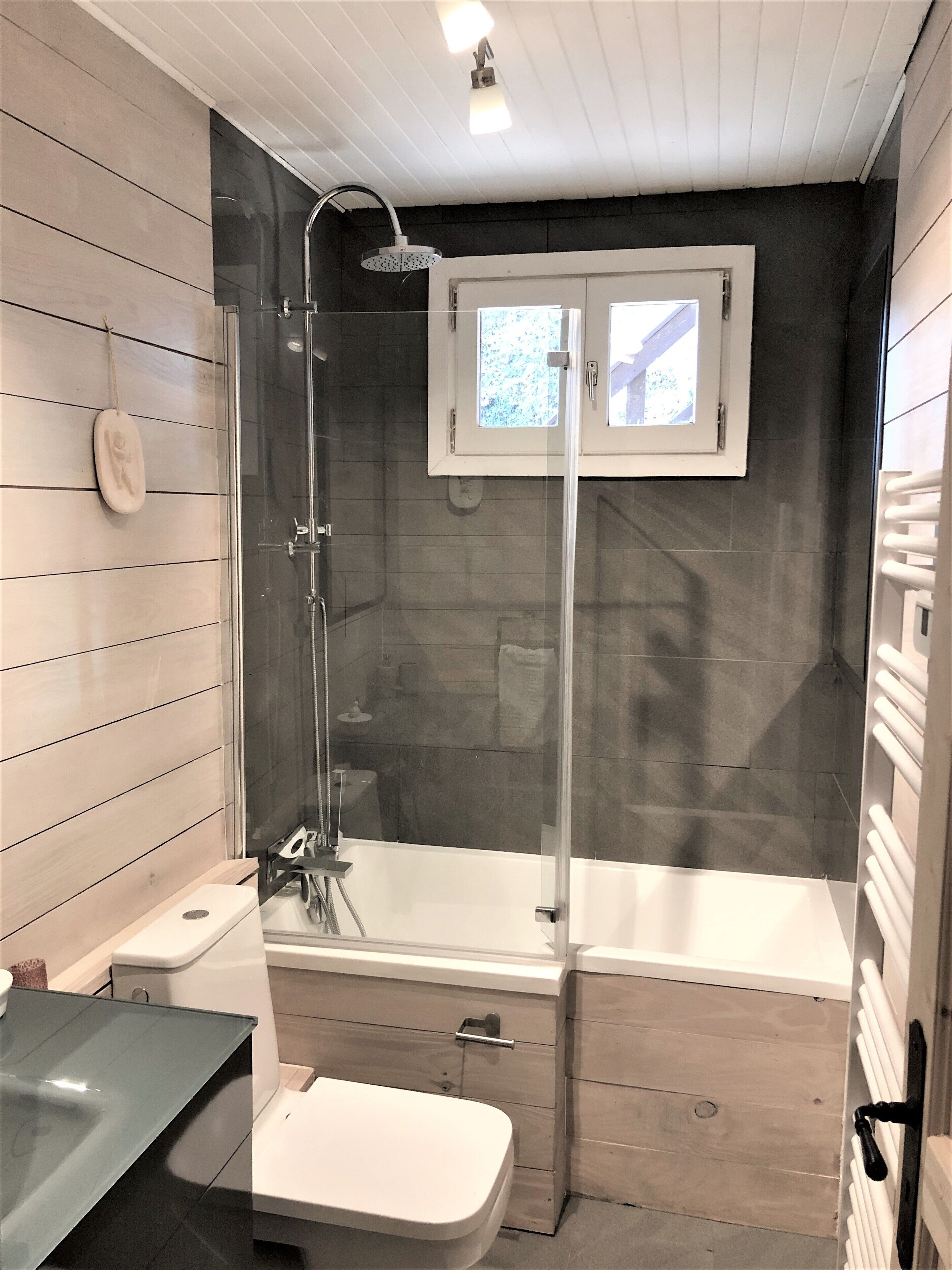 2 bedroom self-contained apartment in Chalet Le Doux Si