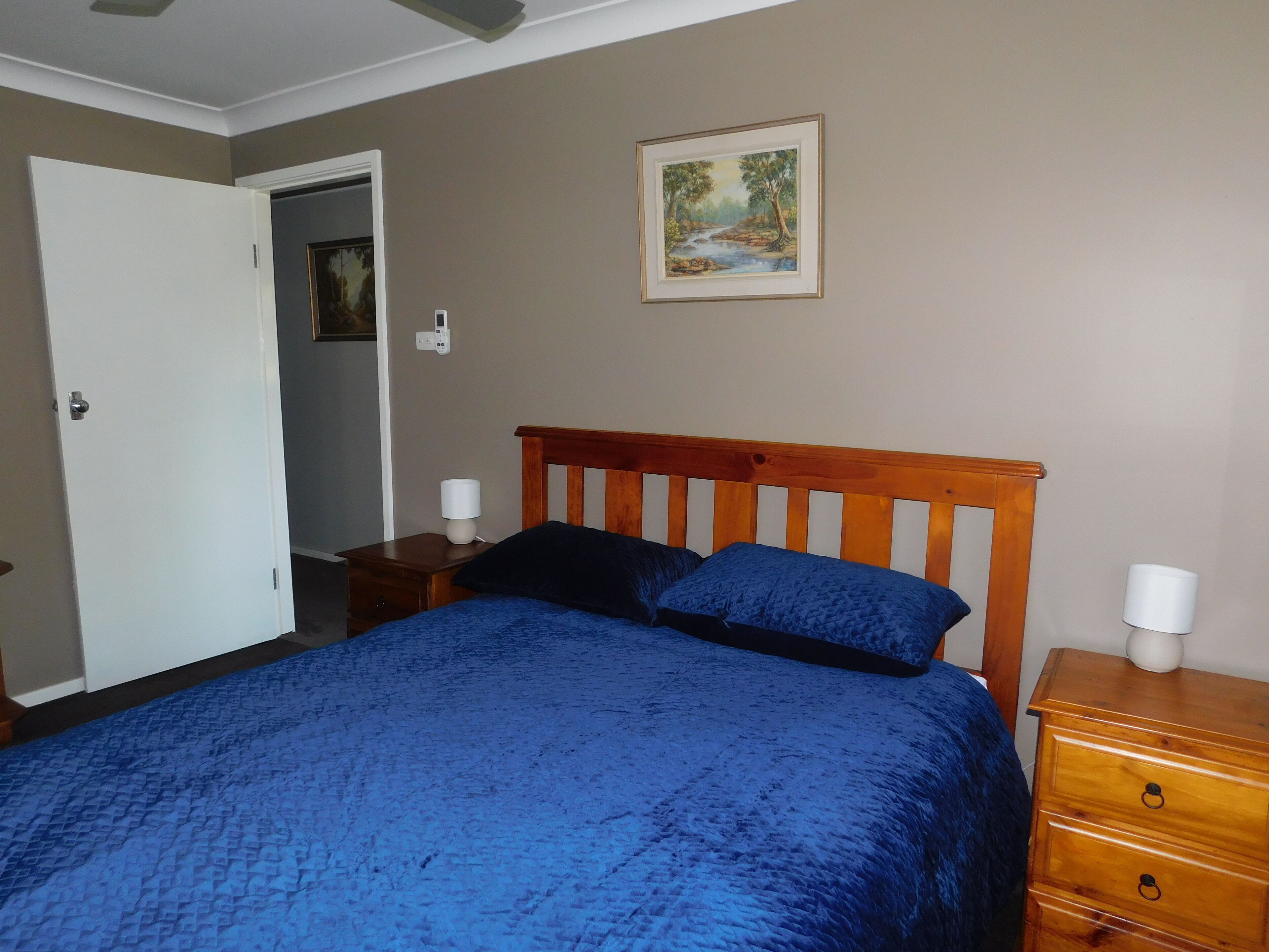 Plumstead Guesthouse – entire house in Lovedale wine country — image 12