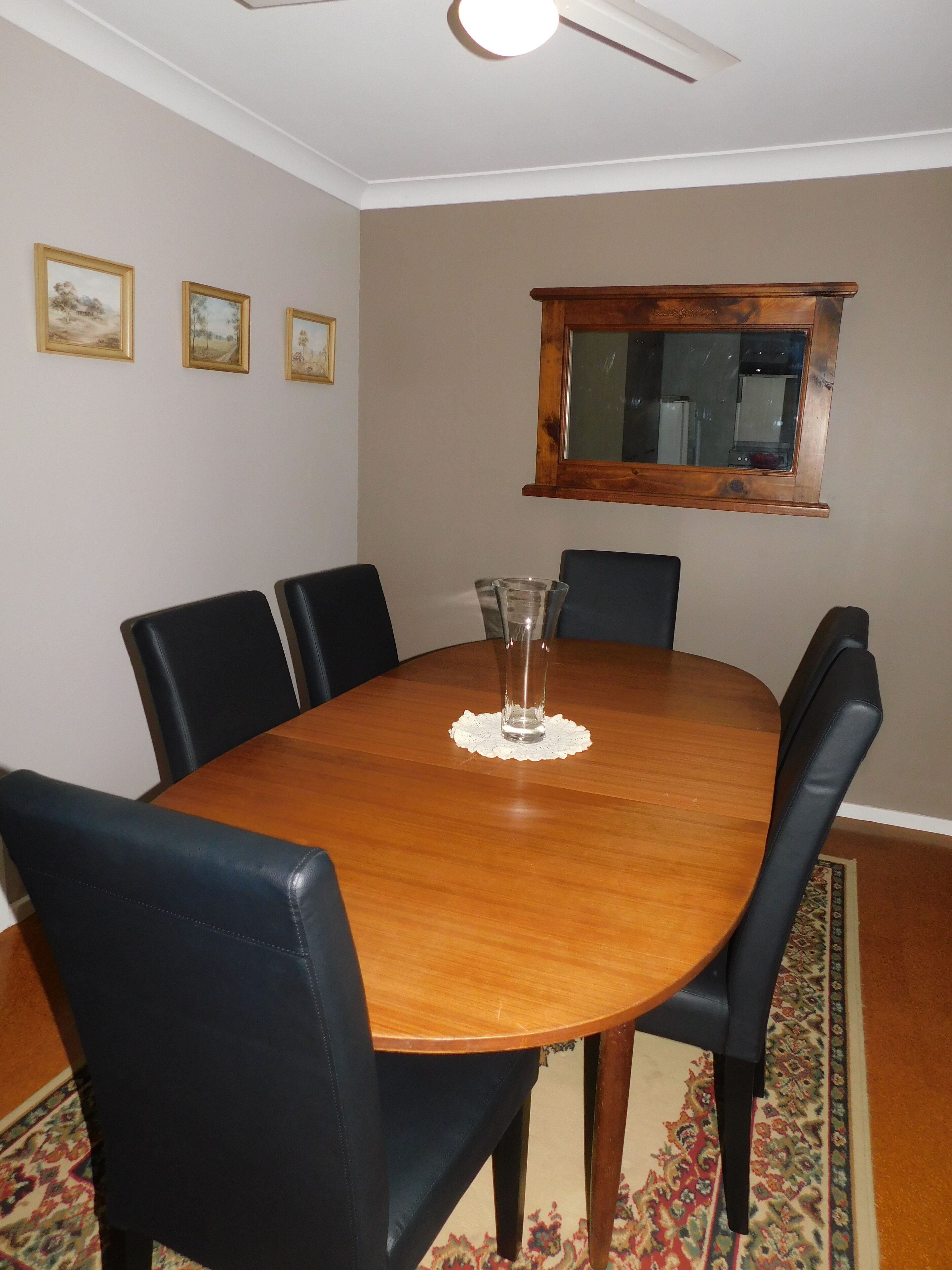 Plumstead Guesthouse – entire house in Lovedale wine country — image 8