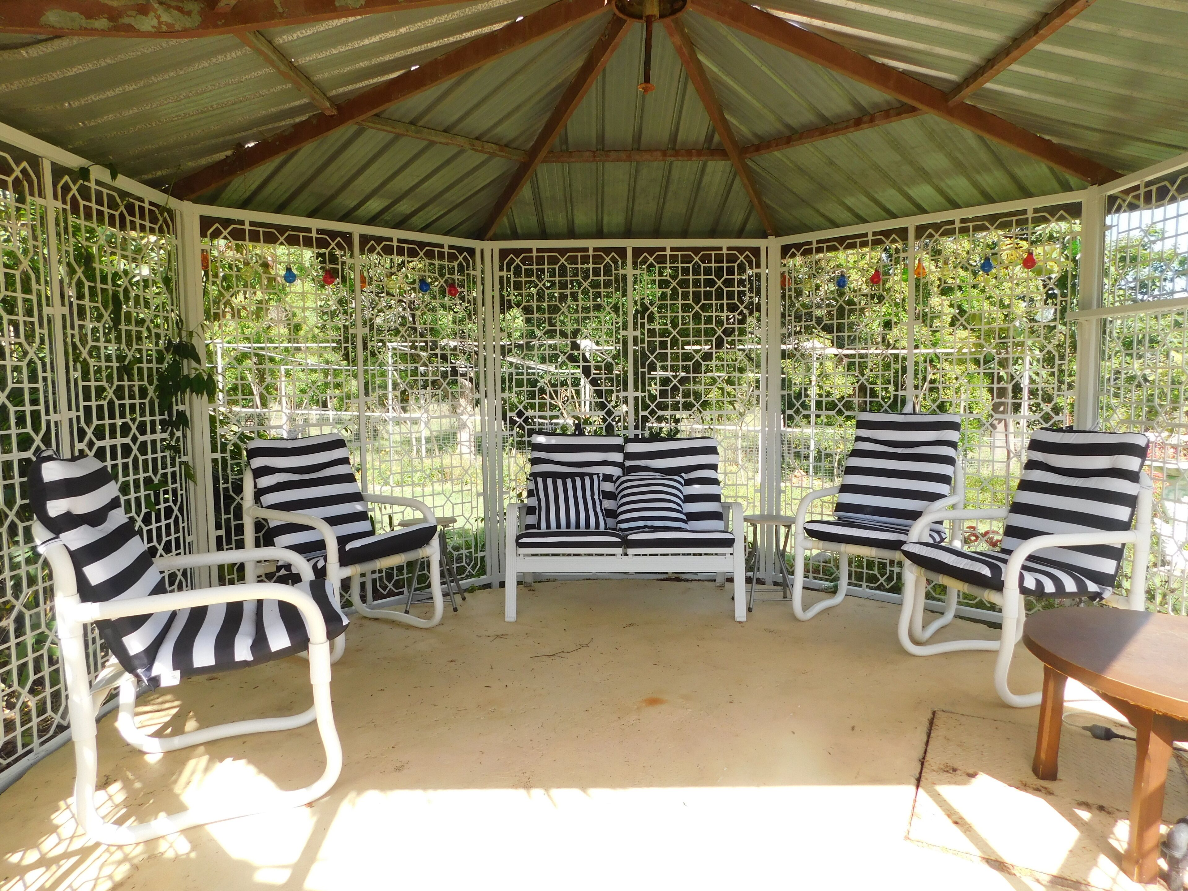 Plumstead Guesthouse – entire house in Lovedale wine country — image 14