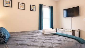 3 bedrooms, iron/ironing board, travel crib, WiFi