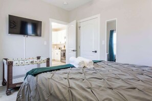 3 bedrooms, iron/ironing board, travel crib, WiFi