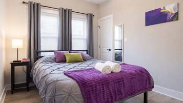 3 slaapkamers, een strijkplank/strijkijzer, reisbedje, wifi