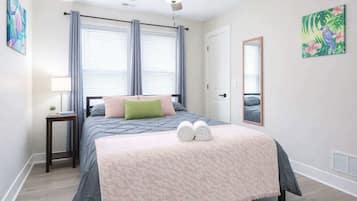 3 bedrooms, iron/ironing board, travel cot, free WiFi