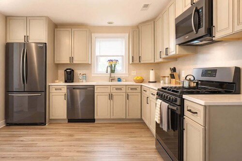 *The Belltower Haven*Large*Family Friendly*Wi-Fi