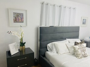 4 bedrooms, iron/ironing board, travel cot, free WiFi