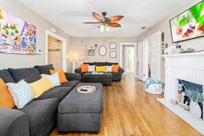 Smart TV, fireplace, books, stereo - The Island - Waves of Fun! (Lubbock)