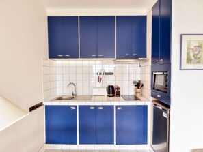 Frigorifero, forno, pentole/stoviglie/utensili