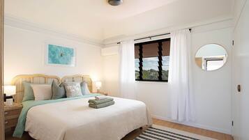 2 bedrooms, desk, iron/ironing board, free WiFi