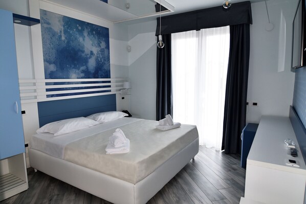 2 bedrooms, in-room safe, WiFi, bed sheets - Residence/hotel Calypso (Campania)