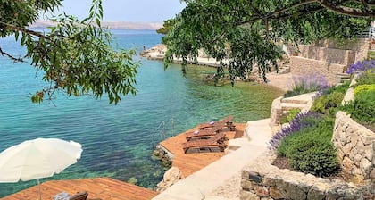 Maison en bord de mer Ă Lukovo Sugarje