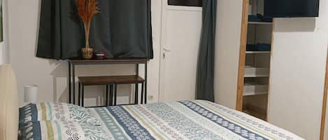 1 chambre, Wi-Fi gratuit, draps fournis