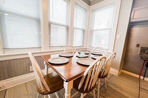 Deluxe House | Private kitchen | Full-size fridge, microwave, oven, stovetop - THE 1023 With Private Yard & Parking, Near Falls & Casino by Niagara Hospitality (Niagara Falls)