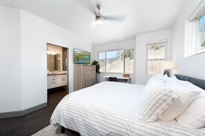 3 عدّة غرف نوم ومكواة/لوح كي وواي فاي مجانًا وملاءات أسرّة