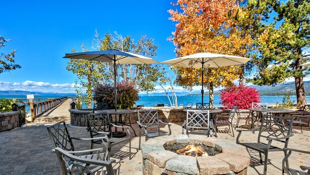 Outdoor dining - Lakeland Village #225 - Studio in Lodge, romantic remodel (South Lake Tahoe)