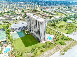 Exterior - Marco Island Beach Front House (Marco Island)