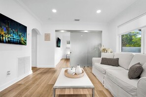 スマートテレビ、書庫