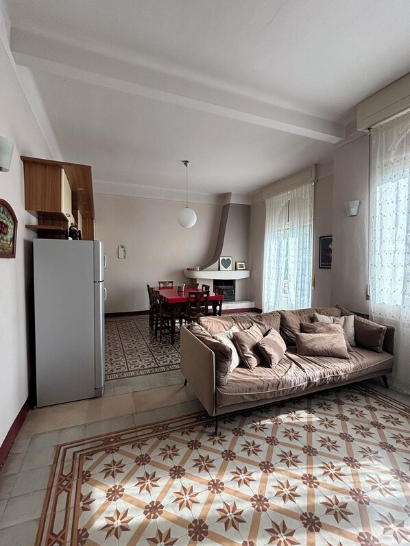TV, DVD player, stereo