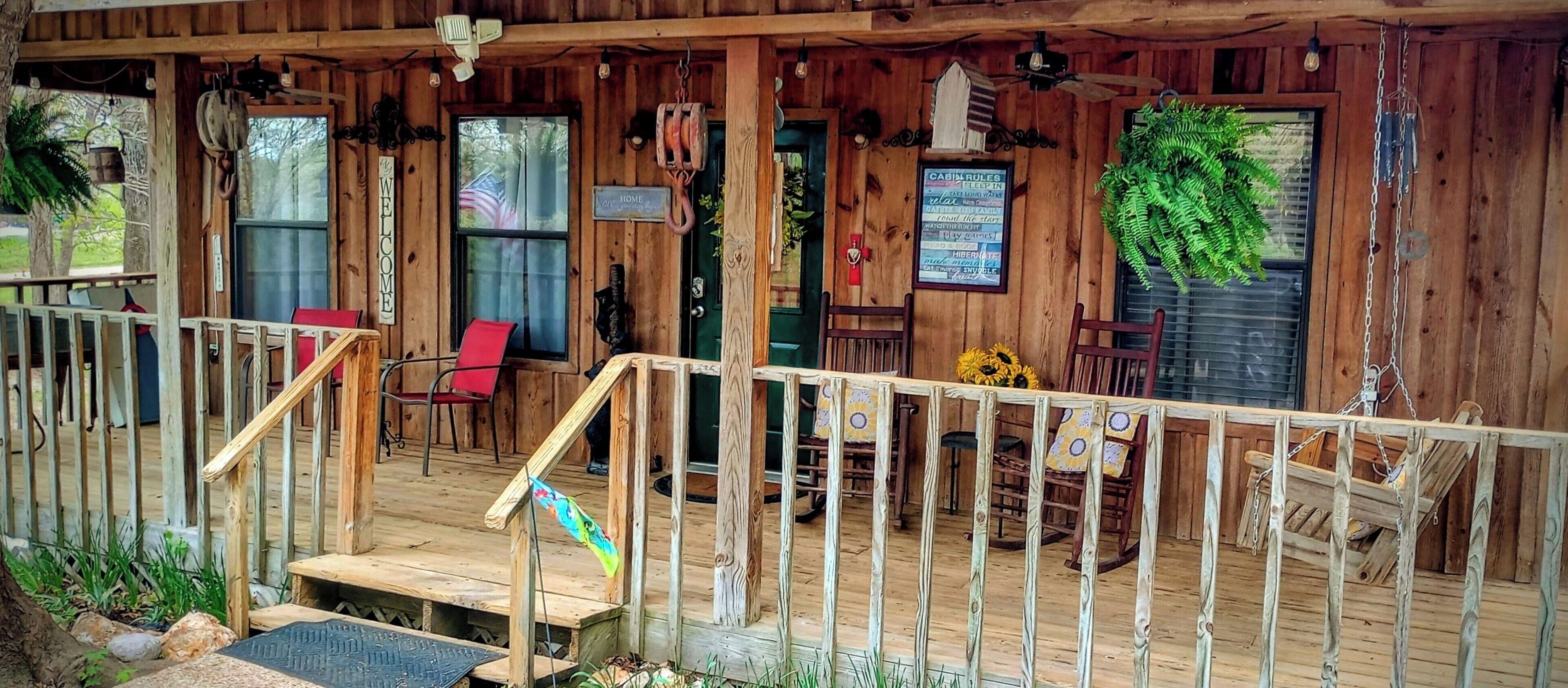 Front of the cabin! Enjoy the peaceful atmosphere!