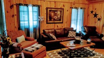 Smart-TV, peis og bøker