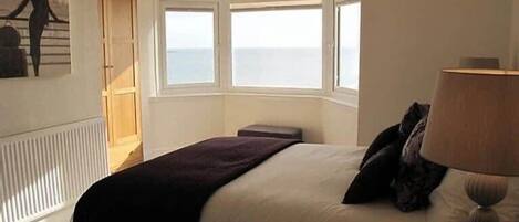 3 bedrooms, iron/ironing board, travel cot, WiFi