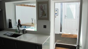 Interior - Flora Dora - Luxury cottage, central, beautiful (Filey)