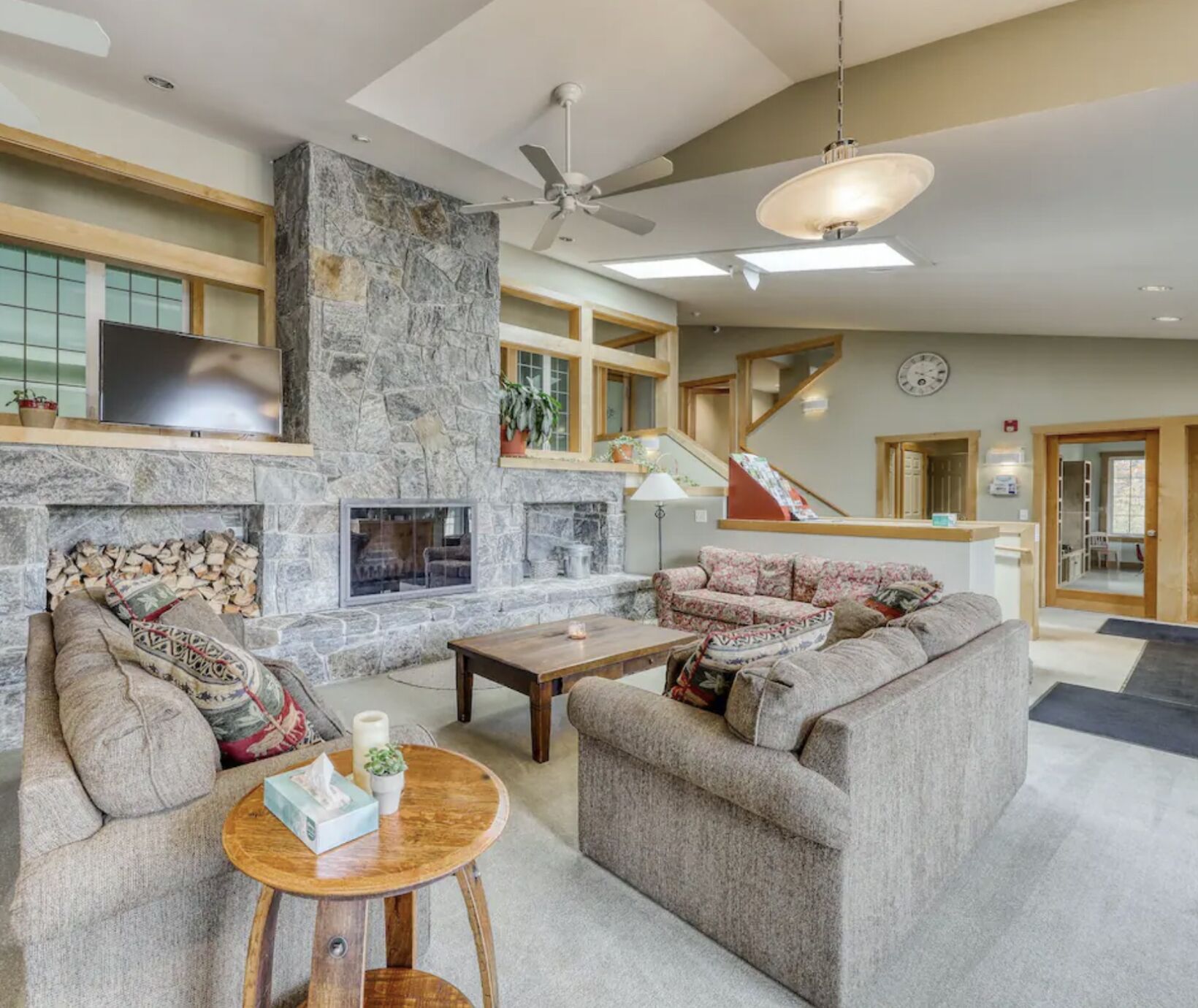 Smart TV, fireplace, video games, DVD player