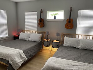 2 bedrooms, desk, iron/ironing board, WiFi