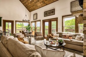 智能电视、壁炉