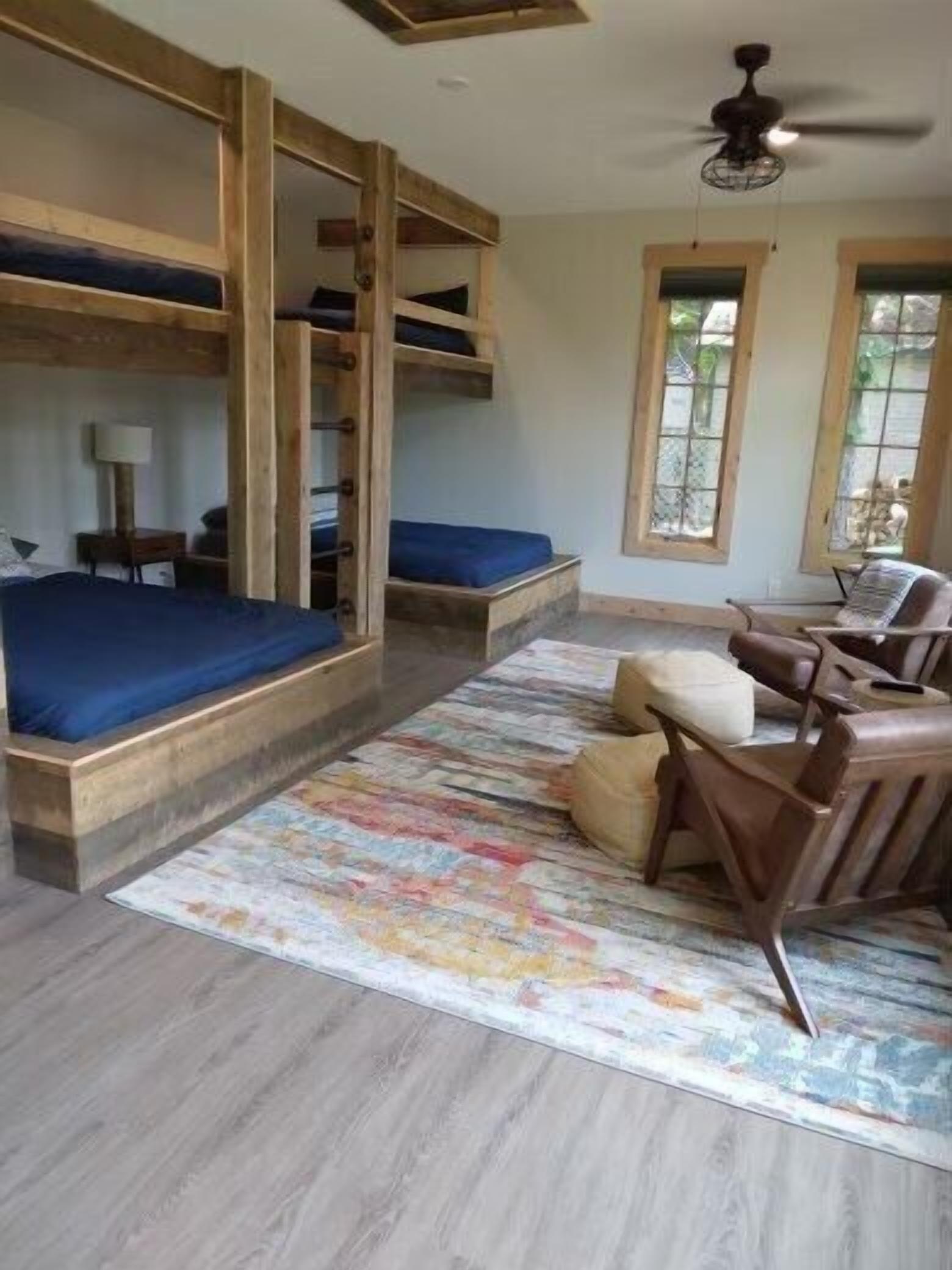 4 bedrooms, free WiFi, bed sheets