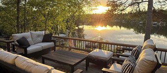 Escape to Birch Narrows Cottage on The Whitefish Chain/Includes Guest Cabin
