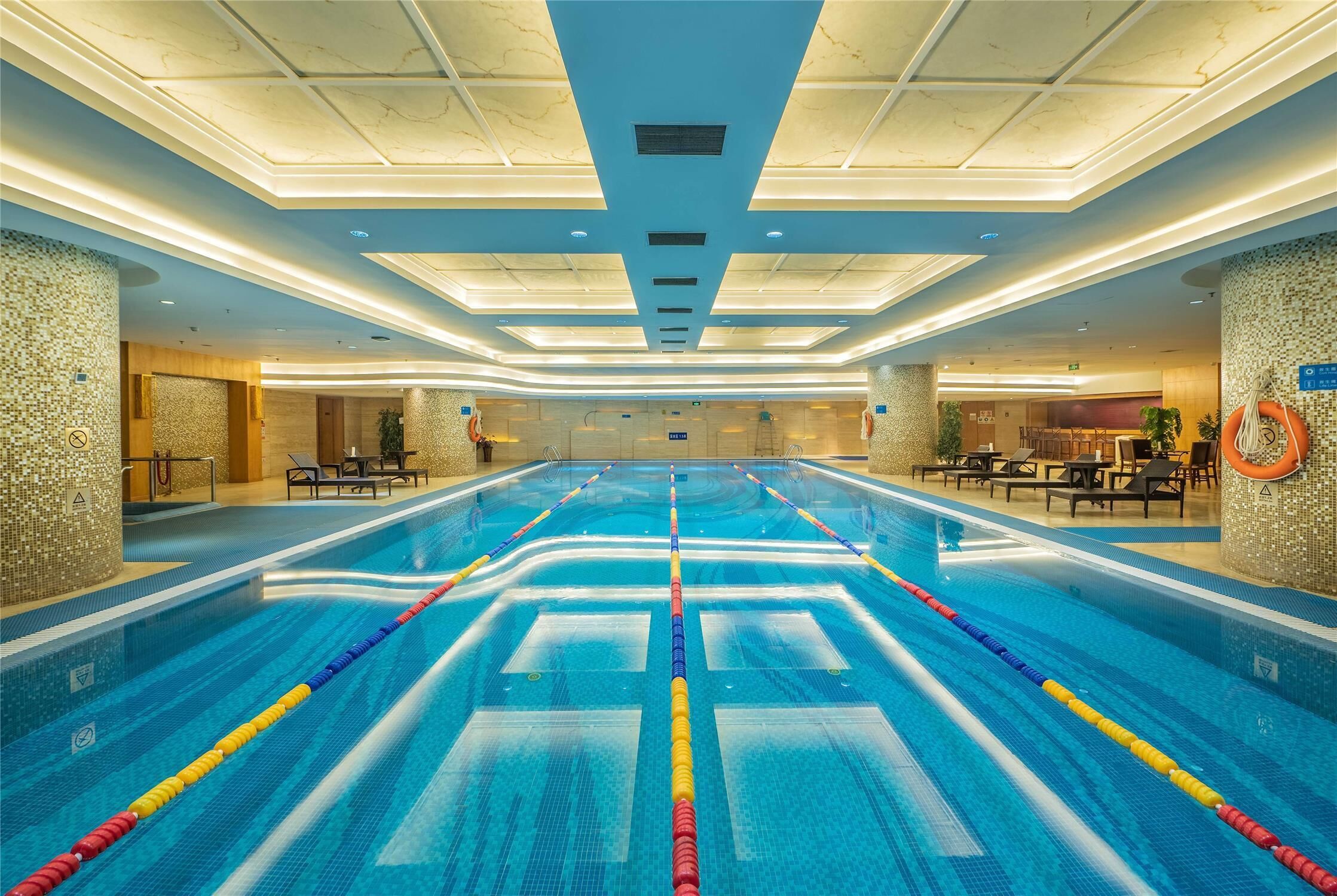 Indoor pool, outdoor pool