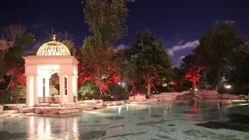 Indoor pool, outdoor pool