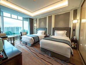 Room - Wyndham Hotel Qingdao (Qingdao)