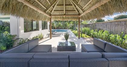 Gorgeous 3B/2B Private Heated Pool mins from the beach