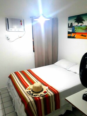 2 quartos, ferros/tábuas de passar roupa, Wi-Fi, roupa de cama